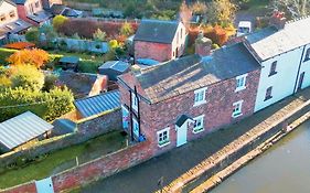 1 Top Locks Cottage
